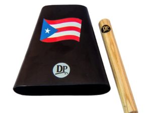 DP Music Puerto Rico Flag 7 Inch Metal Cow Bell Noise Maker مع مضرب - Cowbell للرياضة وألعاب كرة القدم والأحداث - آلة موسيقية إيقاعية