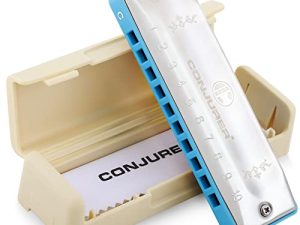 CONJURER Harmonica Key of D ، Diatonic Deluxe Blues Harmonica Musical Instrument ، 10 فتحات 20 Tone Mouth Organ Harp للأطفال ، المبتدئين ، البالغين ، المحترفين ، هدايا الكريسماس (فضية)
