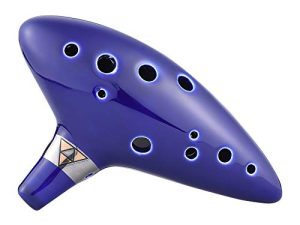 آلة موسيقية شعبية amiciSound 12 فتحة من Ocarina Alto C مع حامل من السيراميك على شكل يدوي وصفيحة موسيقية (Ocarina للمبتدئين)